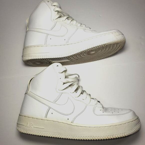 Nike Air Force 1 High Tops White Size 8 - Classic Style & Supreme Comfort! - Picture 2 of 8